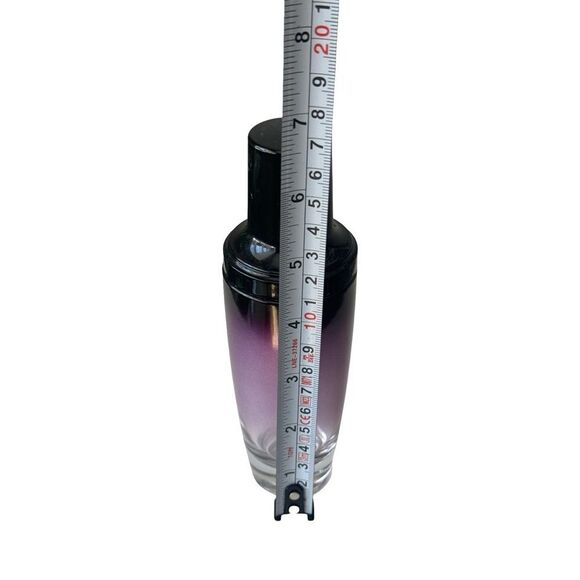 Elegant Purple Gradient Glass Bottle. - Picture 3 of 5